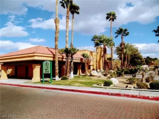 Photo #1: 2096034 Listing