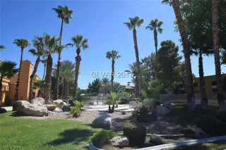 Photo #5: 2096034 Listing