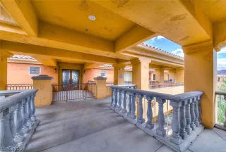 Photo #1: 2096109 Listing