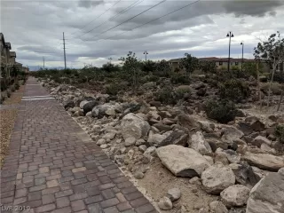 Photo #4: 2096137 Listing 