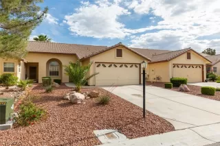 Photo #1: 2096176 Listing