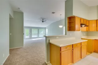 Photo #3: 2096176 Listing