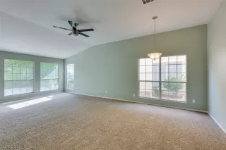 Photo #5: 2096176 Listing