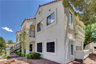 Photo #1: 2096198 Listing