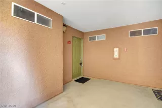 Photo #2: 2096212 Listing 