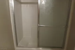 Photo #5: 2096218 Listing