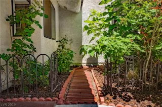 Photo #1: 2096262 Listing