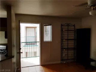 Photo #5: 2096290 Listing 