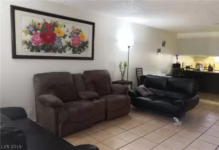 Photo #2: 2096304 Listing