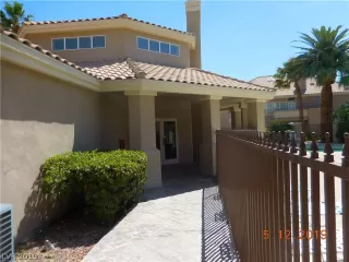 Photo #3: 2096338 Listing 