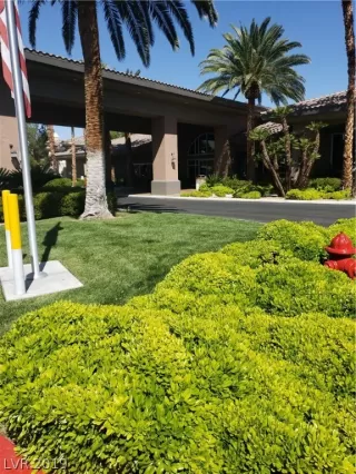 Photo #2: 2096344 Listing