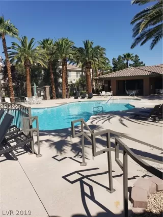 Photo #4: 2096344 Listing