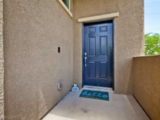 Photo #2: 2096381 Listing