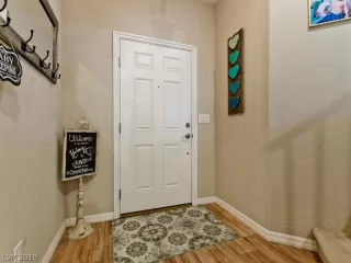 Photo #3: 2096381 Listing