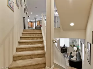 Photo #4: 2096381 Listing