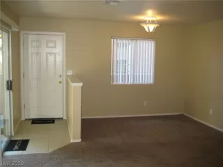 Photo #2: 2096382 Listing 