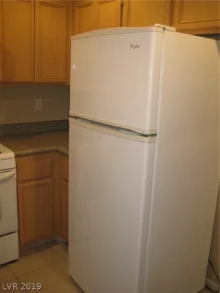 Photo #6: 2096382 Listing 