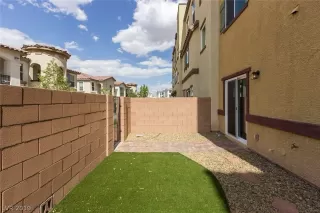 Photo #2: 2096398 Listing 