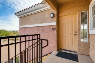 Photo #3: 2096419 Listing