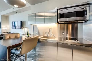 Photo #4: 2096469 Listing