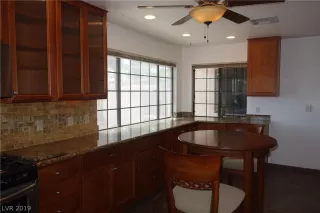 Photo #5: 2096503 Listing 