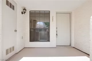 Photo #2: 2096515 Listing 