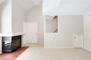 Photo #5: 2096515 Listing 