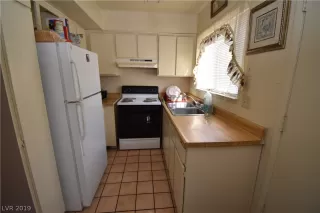 Photo #4: 2096567 Listing 