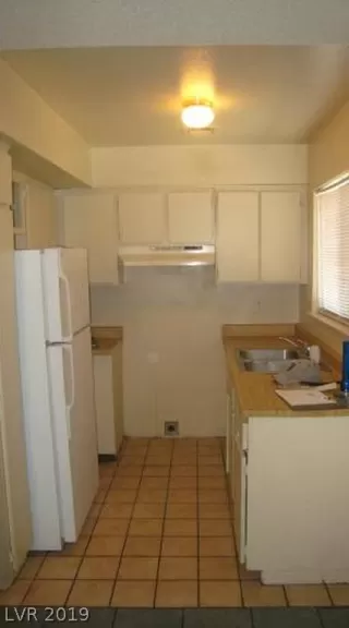 Photo #5: 2096567 Listing 