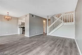 Photo #5: 2096680 Listing