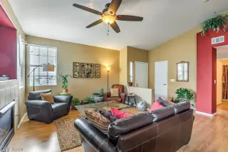 Photo #5: 2096693 Listing 