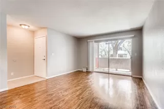 Photo #5: 2096767 Listing 