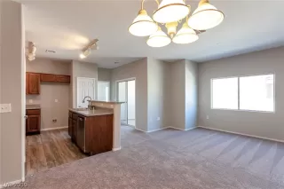 Photo #4: 2096789 Listing 