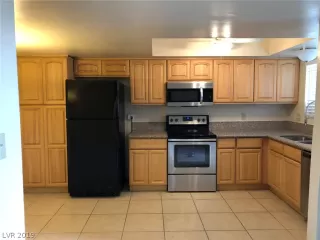 Photo #3: 2096803 Listing 