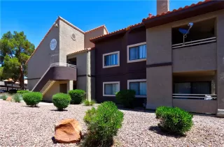 Photo #2: 2096857 Listing 