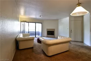 Photo #5: 2096857 Listing 