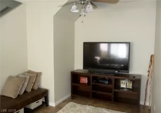 Photo #3: 2096858 Listing