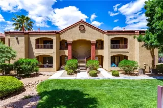 Photo #1: 2096871 Listing 