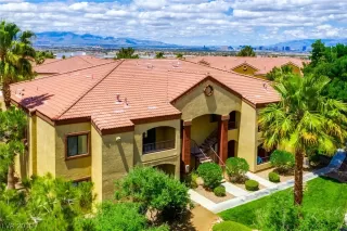 Photo #3: 2096871 Listing 