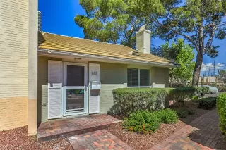 Photo #6: 2096903 Listing