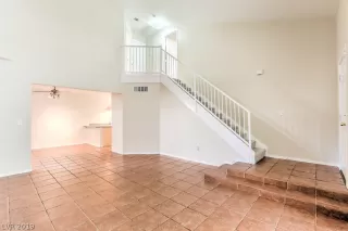 Photo #3: 2096930 Listing 