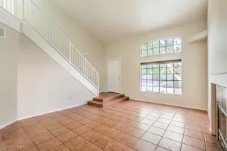 Photo #4: 2096930 Listing 