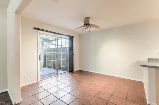 Photo #5: 2096930 Listing 