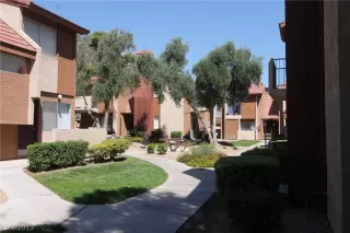 Photo #3: 2096968 Listing 