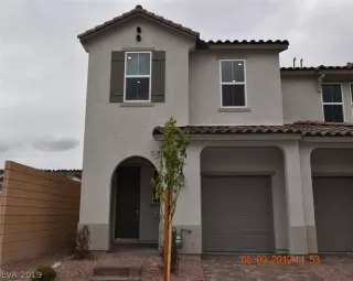 Photo #1: 2096989 Listing