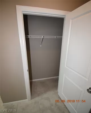 Photo #6: 2096989 Listing