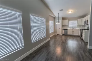 Photo #4: 2097003 Listing