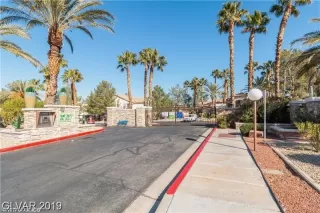 Photo #1: 2097007 Listing