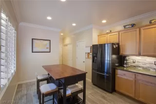 Photo #2: 2097037 Listing