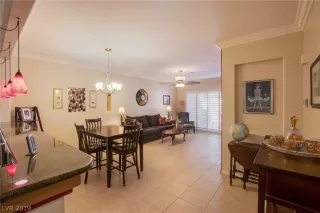 Photo #5: 2097037 Listing